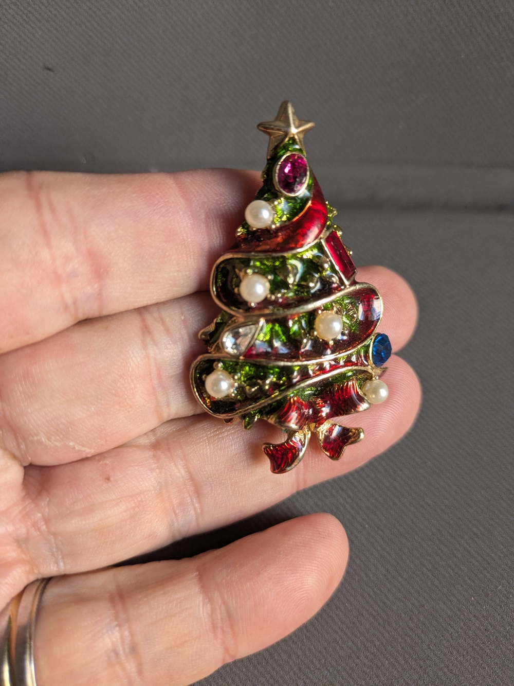 Festive Red and Green Christmas Tree Brooch with Pearls and Rhinestones